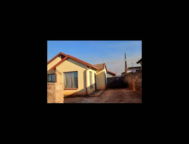 2 BEDROOM HOUSE FOR SALE IN CLAYVILLE